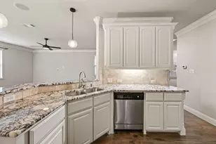 250 Churchill Loop, Grapevine, TX 76051 - Photo 14