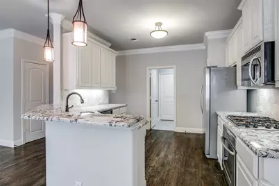 250 Churchill Loop, Grapevine, TX 76051 - Photo 10