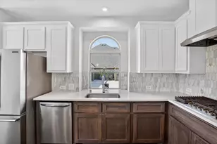 370 Cheyenne Mountain Dr, Ovilla, TX 75154 - Photo 8