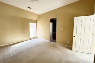 525 Salisbury Dr, Grand Prairie, TX 75052 - Photo 26