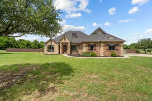 7230 Hunnington Dr, Sanger, TX 76266 - Photo 1