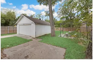 403 S Marlborough Ave, Dallas, TX 75208 - Photo 12