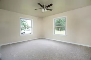 210 W Kansas St, Van, TX 75790 - Photo 14