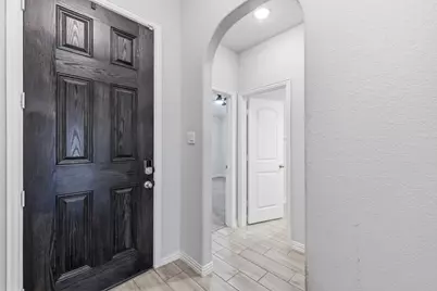 6204 Thunderwing Drive, Fort Worth, TX 76179 - Photo 4