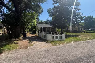 2323 Belvedere Blvd, Tyler, TX 75702 - Photo 2