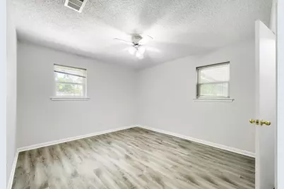 917 Stratford Drive, Bedford, TX 76021 - Photo 16