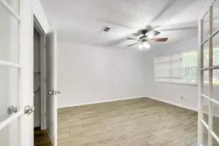 917 Stratford Dr, Bedford, TX 76021 - Photo 18