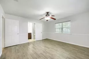 917 Stratford Dr, Bedford, TX 76021 - Photo 10