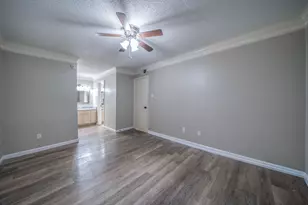 708 Baruna Cir, Garland, TX 75043 - Photo 10