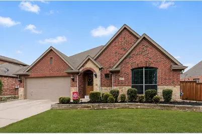 2723 Ponce De Leon, Grand Prairie, TX 75054 - Photo 2