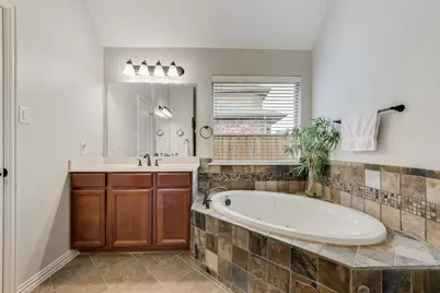 2723 Ponce De Leon, Grand Prairie, TX 75054 - Photo 24