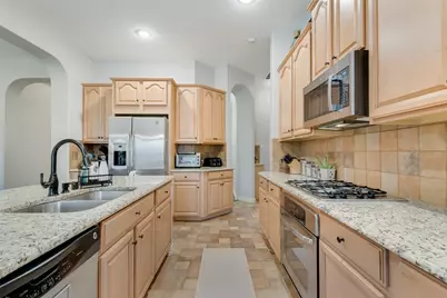 2723 Ponce De Leon, Grand Prairie, TX 75054 - Photo 12