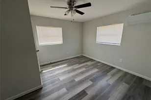 2402 S 20th St, Abilene, TX 79605 - Photo 10