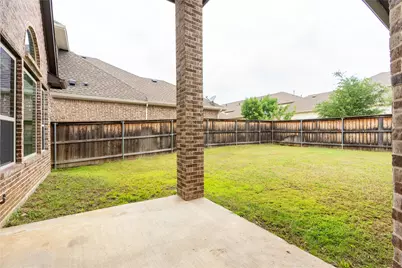 1113 Peacock Boulevard, Carrollton, TX 75007 - Photo 34