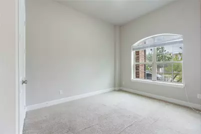 1113 Peacock Boulevard, Carrollton, TX 75007 - Photo 26