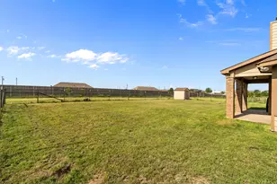 115 Blue Castle Ct, Weatherford, TX 76088 - Photo 24