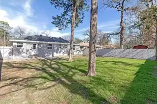 8720 Odom Dr, Dallas, TX 75217 - Photo 24