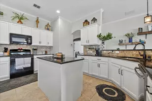 1328 Wysteria Ln, Burleson, TX 76028 - Photo 14