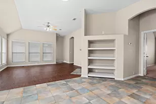813 Cutting Horse Dr, Mansfield, TX 76063 - Photo 10