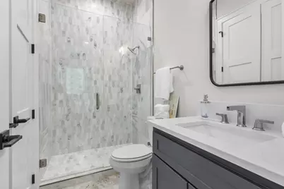218 E Dallas Road #104, Grapevine, TX 76051 - Photo 6