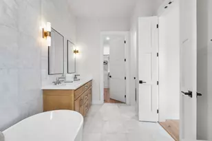 218 E Dallas Rd, Grapevine, TX 76051 - Photo 26
