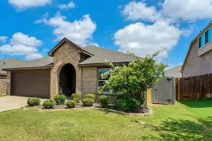 816 Oriel Cir, Fort Worth, TX 76036 - Photo 4