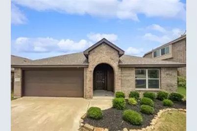 816 Oriel Circle, Fort Worth, TX 76036 - Photo 1