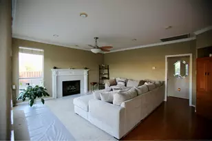 3748 Muirfield Dr, Carrollton, TX 75007 - Photo 6