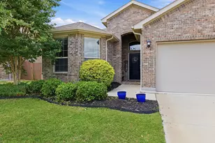528 Pendennis Dr, Saginaw, TX 76131 - Photo 6