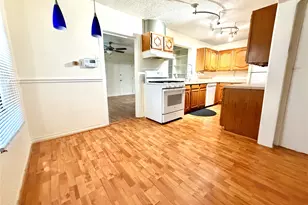 611 Crestside Dr, Duncanville, TX 75137 - Photo 4