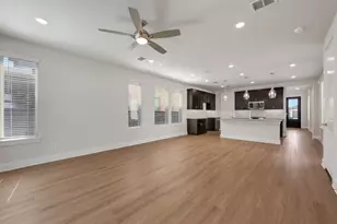 1113 Amaryllis Ln, Little Elm, TX 76227 - Photo 10