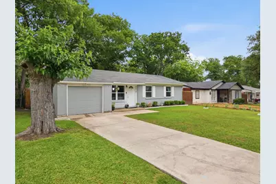 2219 Loyce Drive, Mesquite, TX 75149 - Photo 2