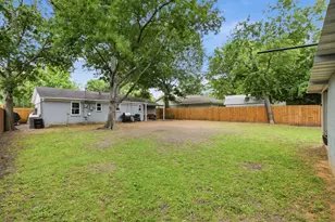 2219 Loyce Dr, Mesquite, TX 75149 - Photo 16