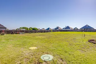 108 Treys Way, Godley, TX 76044 - Photo 38