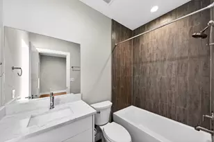 1914 California Dr, Dallas, TX 75204 - Photo 30