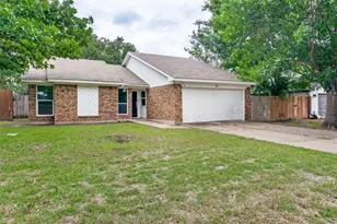 214 Valley Forge Ln, Arlington, TX 76002 - Photo 2