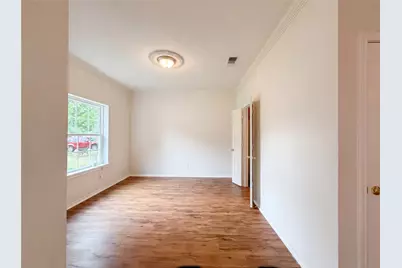 6218 Kingswood Drive, Arlington, TX 76001 - Photo 12