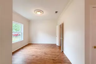 6218 Kingswood Dr, Arlington, TX 76001 - Photo 12