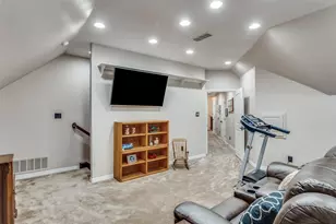 221 Hart Ct, Runaway Bay, TX 76426 - Photo 20