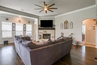 7825 Sagebrush Lane, Godley, TX 76044 - Photo 6