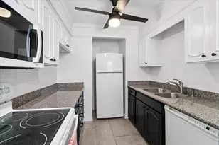 7806 Royal Ln, Dallas, TX 75230 - Photo 2