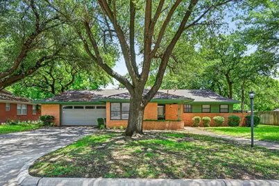 1271 N Wildwood Drive, Stephenville, TX 76401 - Photo 1