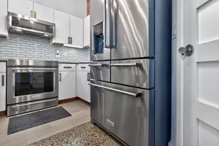221 W Lancaster Ave, Fort Worth, TX 76102 - Photo 8