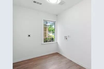 1534 N Atoll Drive, Dallas, TX 75216 - Photo 16