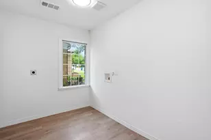 1534 N Atoll Dr, Dallas, TX 75216 - Photo 16