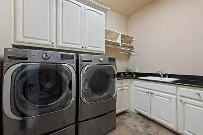 8704 Shadywood Lane, North Richland Hills, TX 76182 - Photo 32