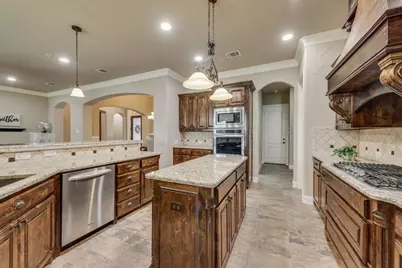 8704 Shadywood Lane, North Richland Hills, TX 76182 - Photo 16