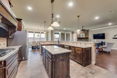 8704 Shadywood Lane, North Richland Hills, TX 76182 - Photo 14