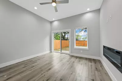 2507 Birmingham Avenue, Dallas, TX 75215 - Photo 2