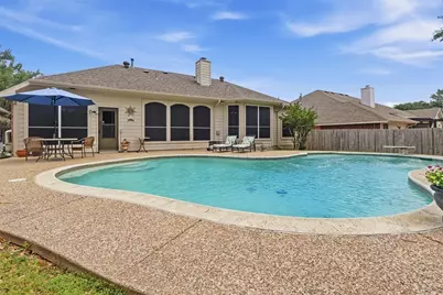 2110 Perry Drive, Mansfield, TX 76063 - Photo 2